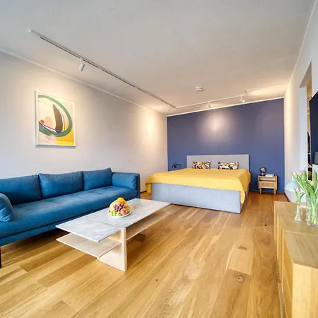 - Haus K, App 0k0306